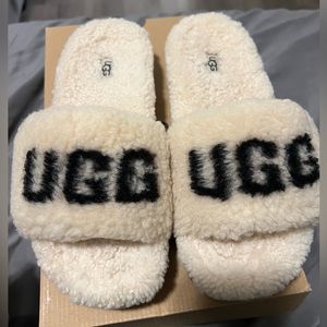 Ugg Cozetta curly graphic slippers